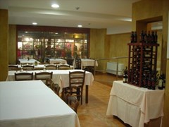 Catalunya: Restaurant - photo 10