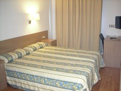 Catalunya: Room Double or Twin STANDARD - photo 28