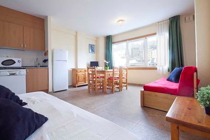 Paradis Blanc: Room APARTMENT CAPACITY 4