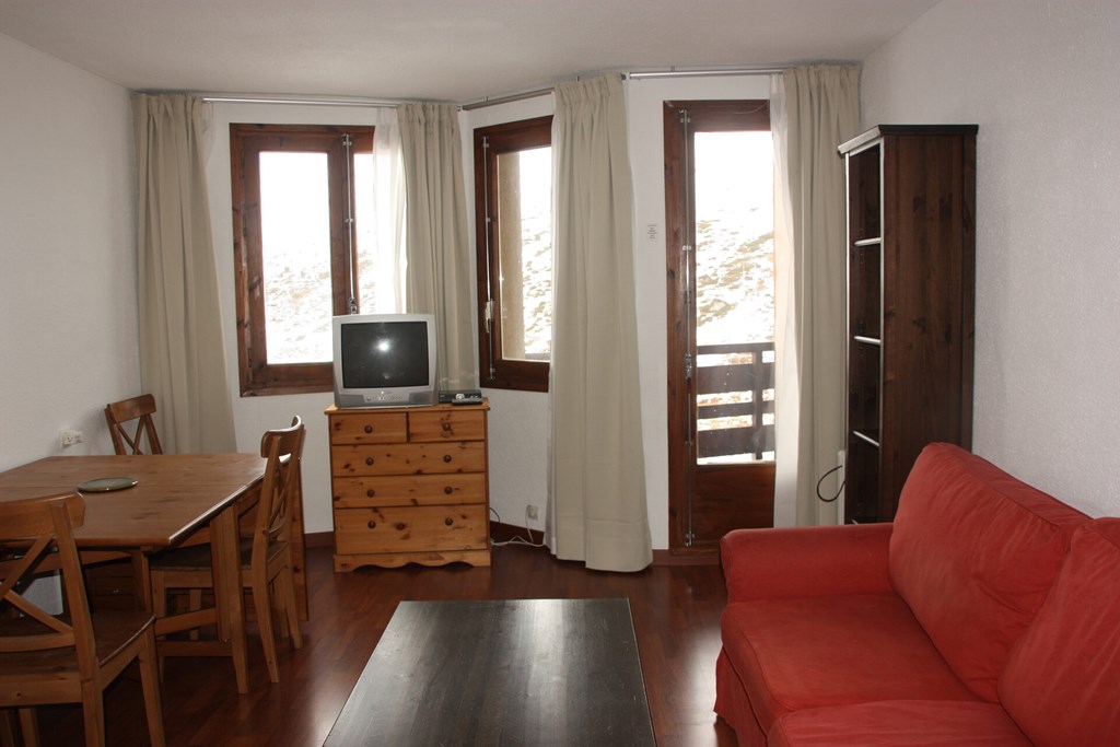 Apartamentos Canigou 3000: Room APARTMENT CAPACITY 6