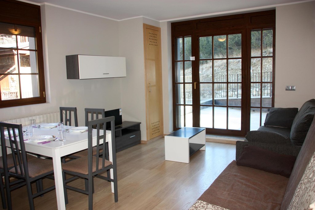 Incles La Pleta 3000: Room APARTMENT CAPACITY 6 TWO BEDROOMS