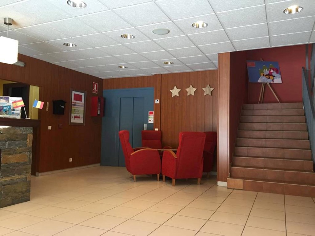 Les Terres: Lobby