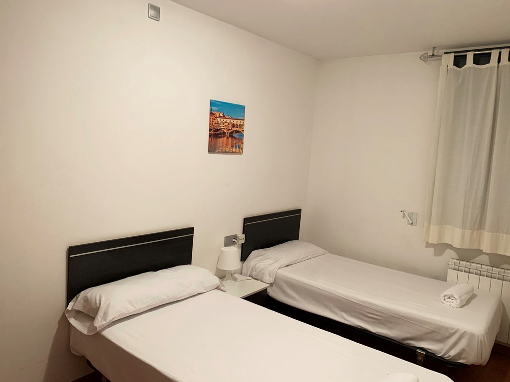 Apartamentos Canillo Les Moles 3000: Room APARTMENT CAPACITY 4 ONE BEDROOM