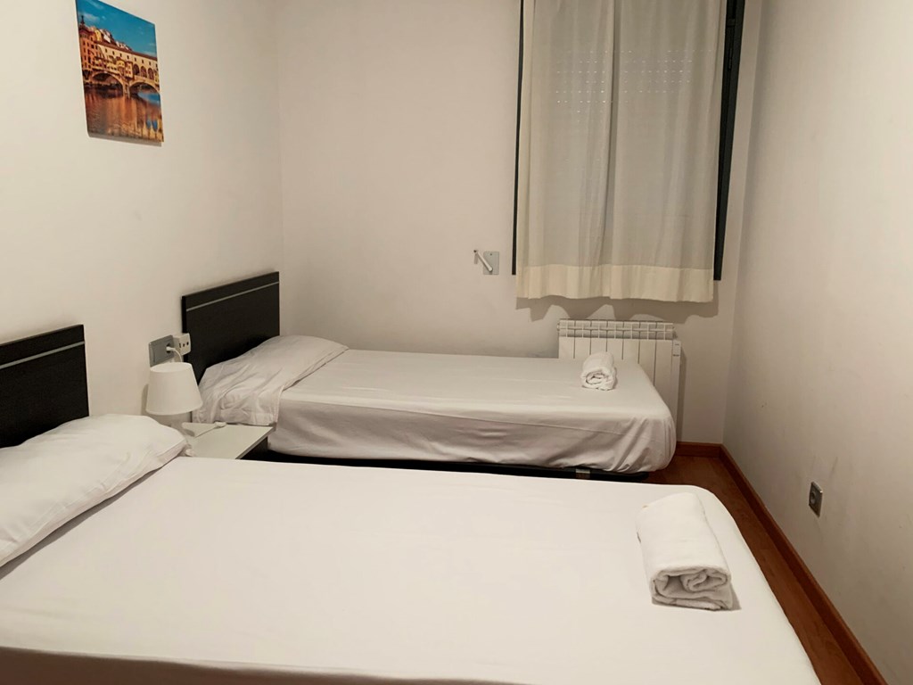 Apartamentos Canillo Les Moles 3000: Room APARTMENT CAPACITY 4 ONE BEDROOM