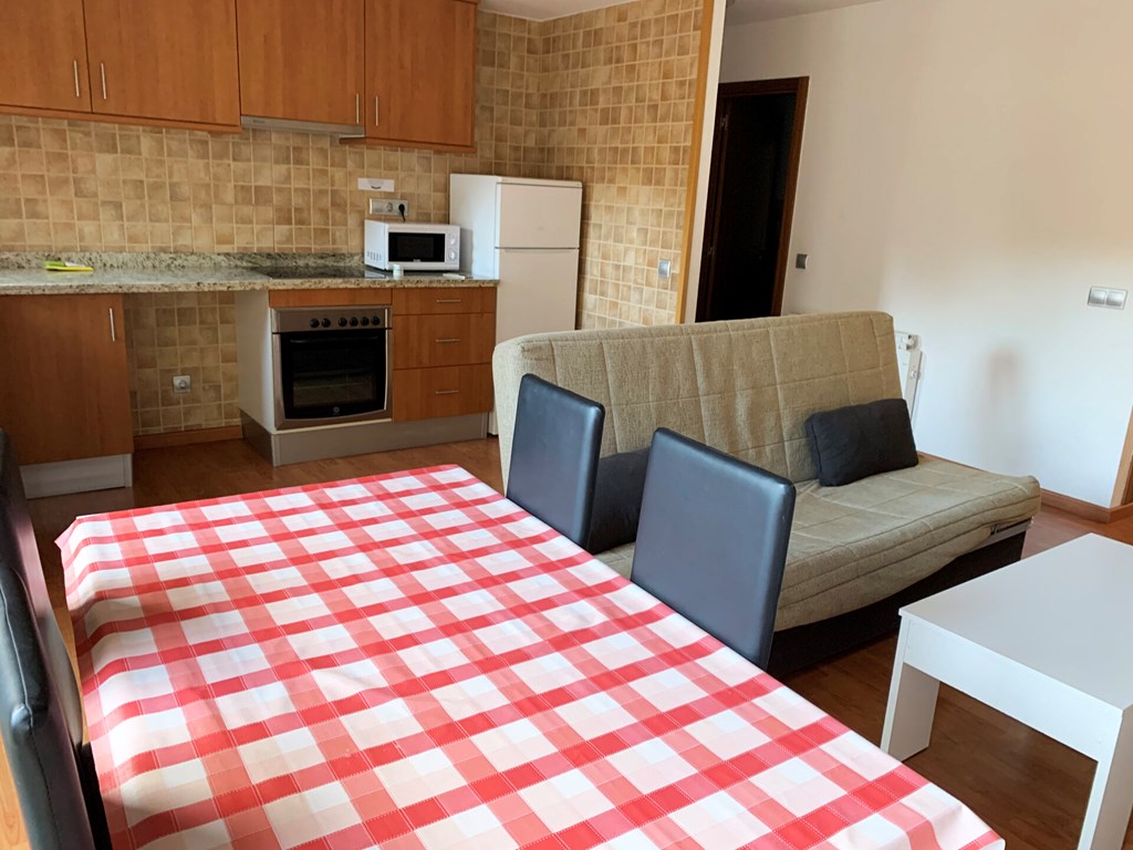 Apartamentos Canillo Les Moles 3000: Room APARTMENT CAPACITY 4 ONE BEDROOM