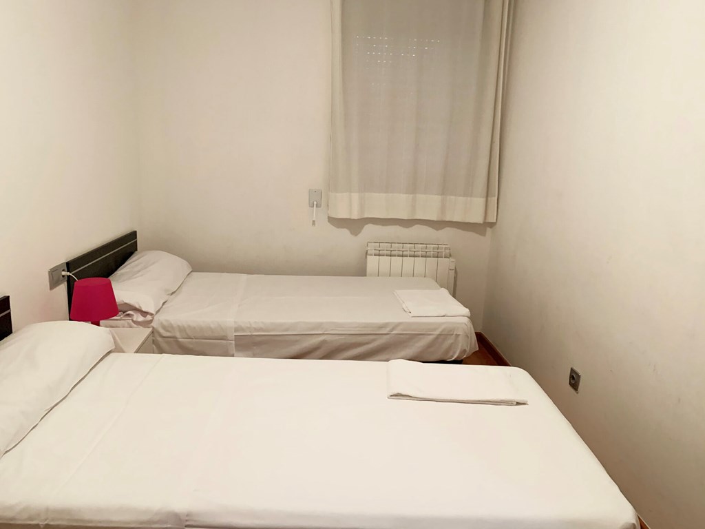 Apartamentos Canillo Les Moles 3000: Room APARTMENT CAPACITY 4 ONE BEDROOM