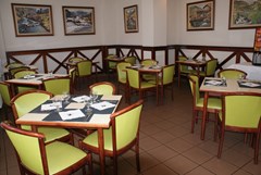 Sant Jordi: Restaurant - photo 1