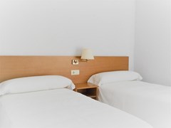 Unike Artic Hotels: Room TWIN STANDARD - photo 3