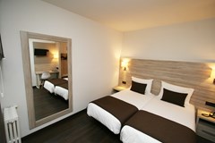 Pyrénées: Room Double or Twin INNER - photo 20