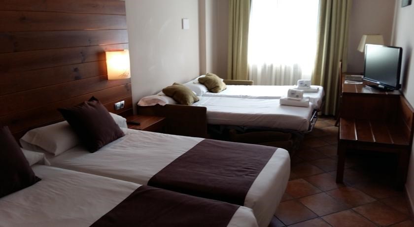 Magic La Massana: Room