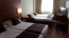 Magic La Massana: Room - photo 16