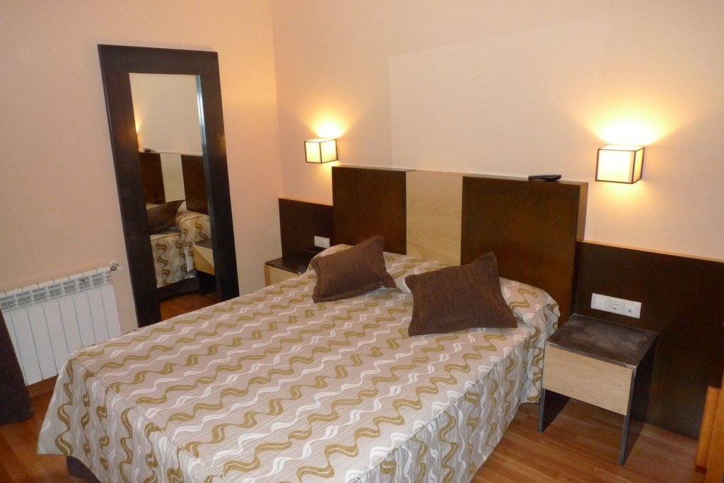 Apartamentos Xixerella: Room APARTMENT CAPACITY 6 TWO BEDROOMS