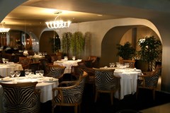 Bringue: Restaurant - photo 15