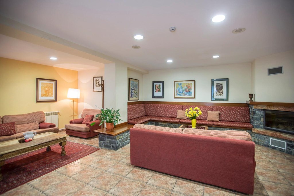 Annapurna Atiram Aparthotel: Lobby