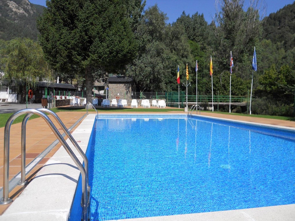 Annapurna Atiram Aparthotel: Pool