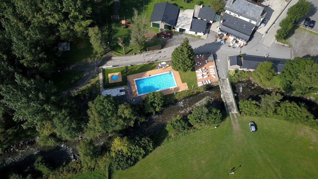 Annapurna Atiram Aparthotel: Pool