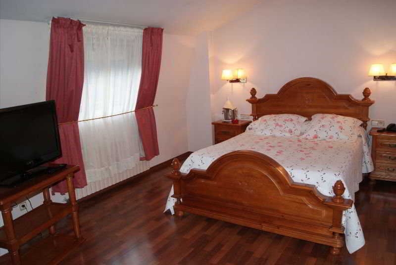 Casa Vella: Room APARTMENT CAPACITY 4