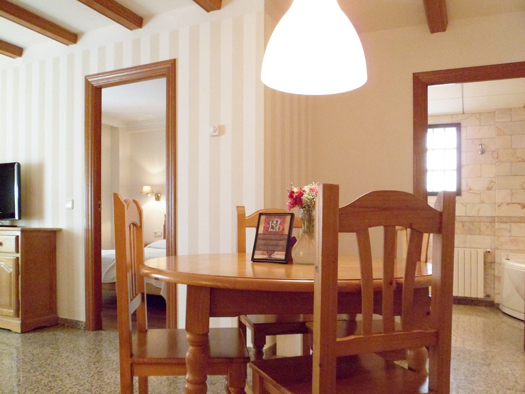 Casa Vella: Room APARTMENT CAPACITY 2