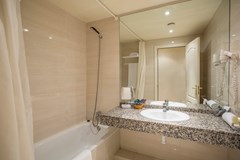 Patagonia Atiram Hotel: Room DOUBLE WITH DOUBLE BED - photo 25