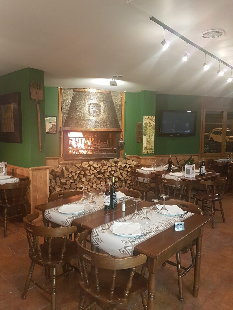 Comapedrosa: Restaurant