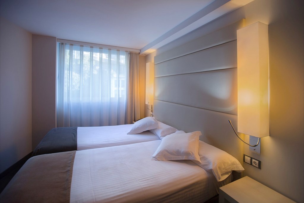 Mola Park Atiram Hotel: Room TWIN STANDARD