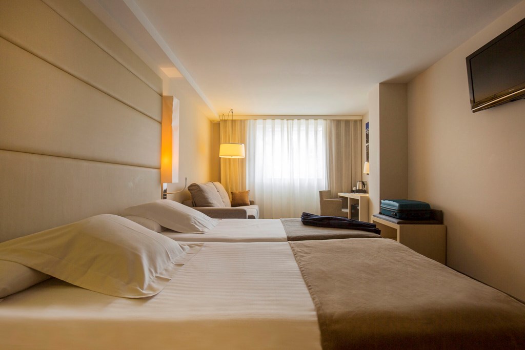 Mola Park Atiram Hotel: Room TWIN PREMIUM