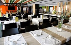 Metropolis: Restaurant - photo 28