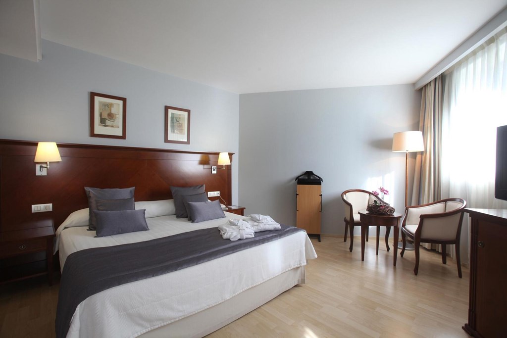 Golden Tulip Andorra Fenix Hotel: Room Double or Twin SUPERIOR