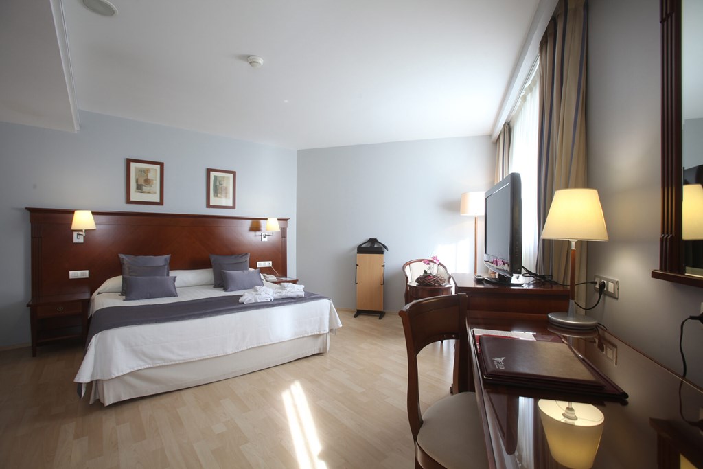 Golden Tulip Andorra Fenix Hotel: Room Double or Twin SUPERIOR