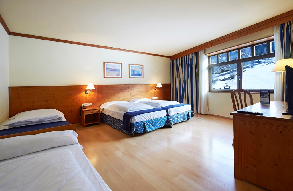 Euroski Mountain Resort: Room QUADRUPLE STANDARD