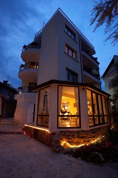 Coral Guest House - photo 10