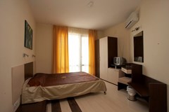 Coral Guest House - photo 4
