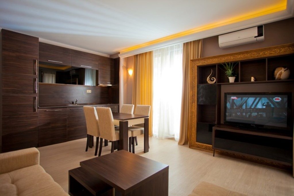 Harmony Suites 2 & 3 Aparthotel