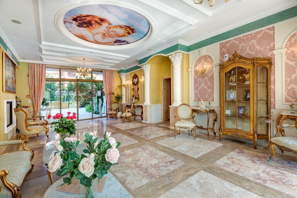 Anastasia - Venera Palace Aparthotel