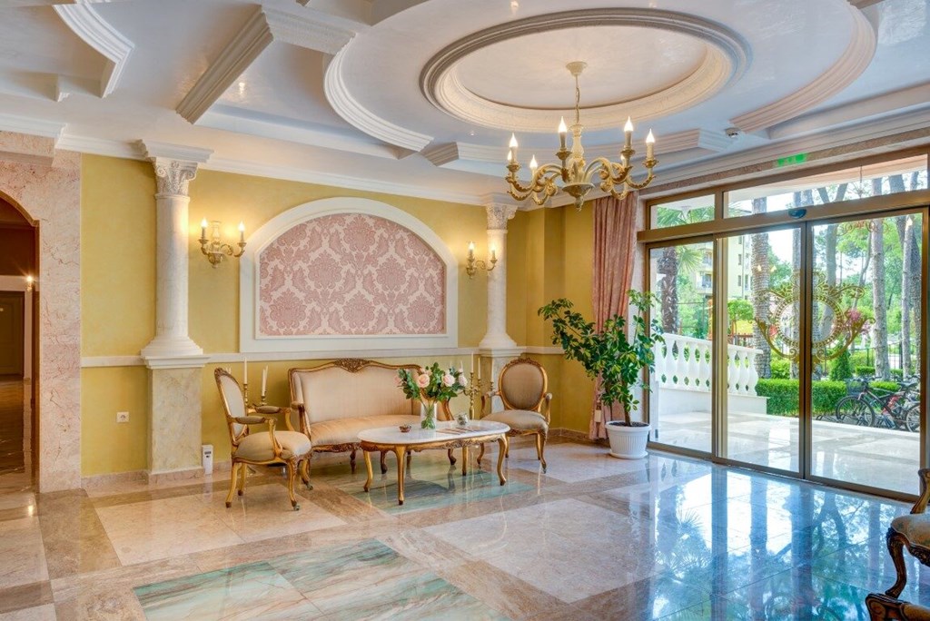 Anastasia - Venera Palace Aparthotel