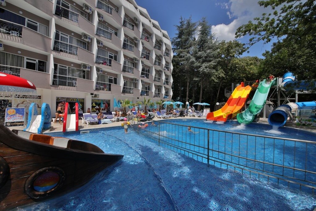 Prestige DELUXE Aquapark club