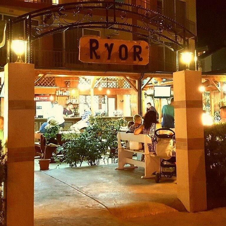 Ryor