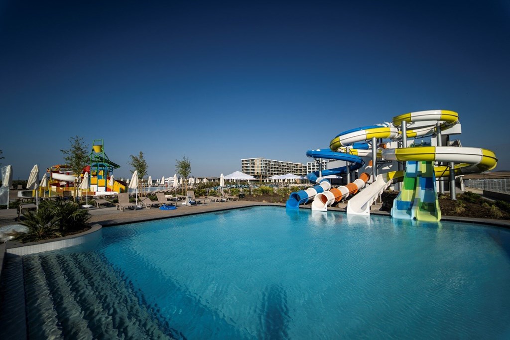 Wave Resort