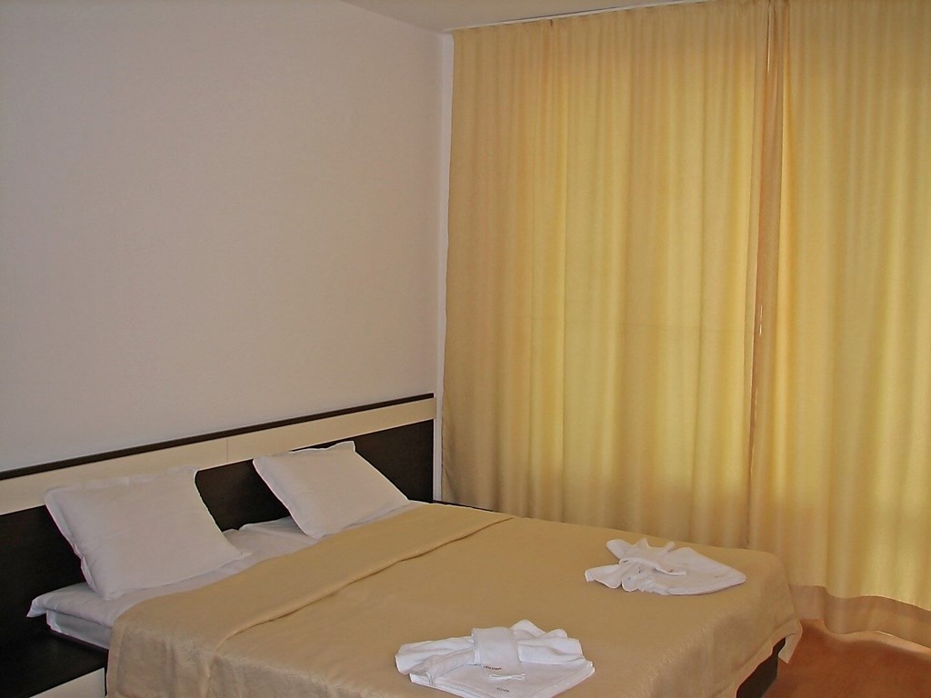 Yasen Aparthotel /PM/