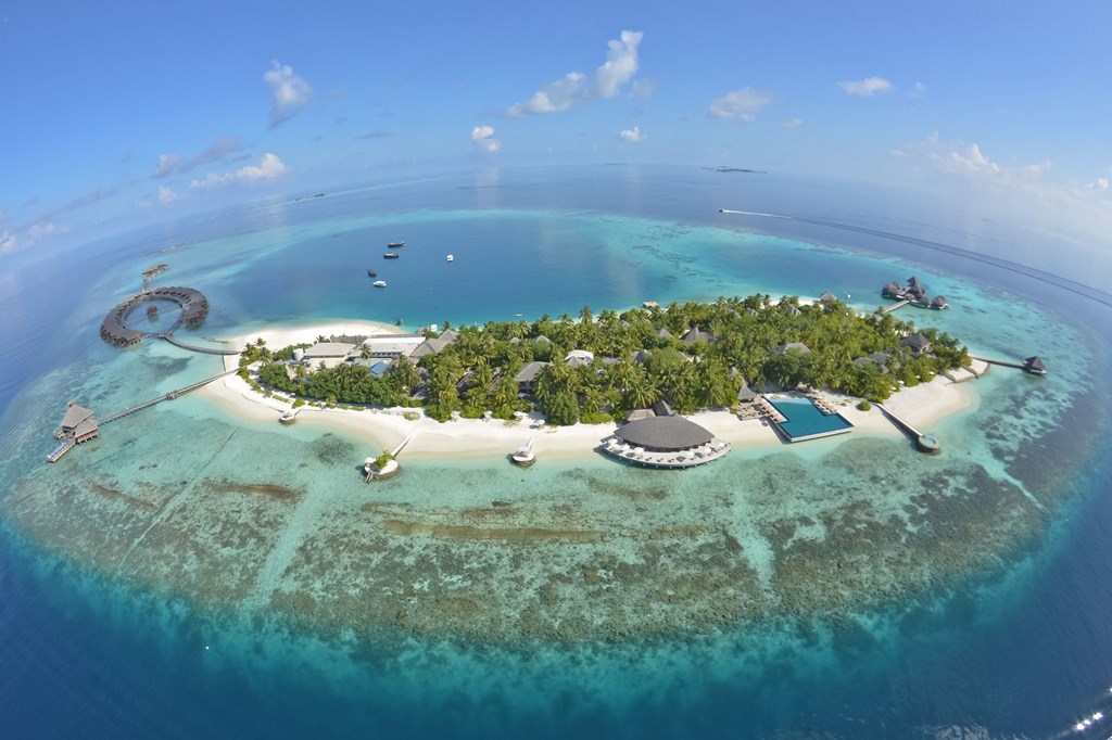 Huvafen Fushi Maldives: Hotel exterior