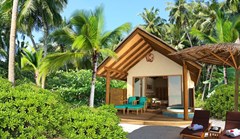 Reethi Faru Resort: Hotel exterior - photo 9