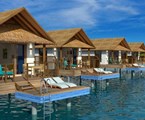 Reethi Faru Resort: Hotel exterior