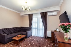 Yuzhnye nochi Hotel: Люкс 2-местный 2-комнатный Люкс 2-местный 2-комнатный - photo 51