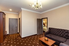 Yuzhnye nochi Hotel: Люкс 2-местный 2-комнатный Люкс 2-местный 2-комнатный - photo 50