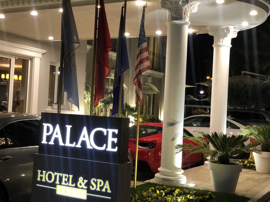 Palace Hotel & Spa: Lobby