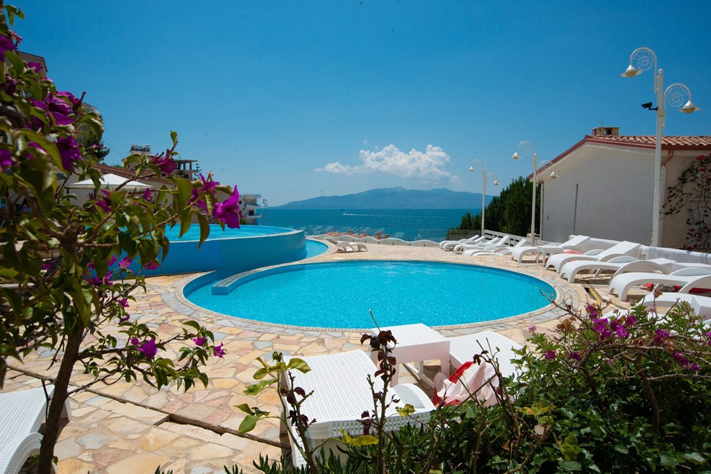 Bougainville Bay Hotel: General view