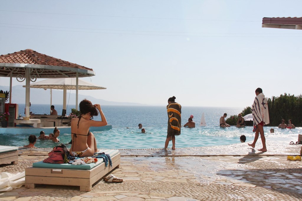 Bougainville Bay Hotel: Pool