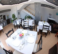 Villa Doka: Restaurant - photo 16