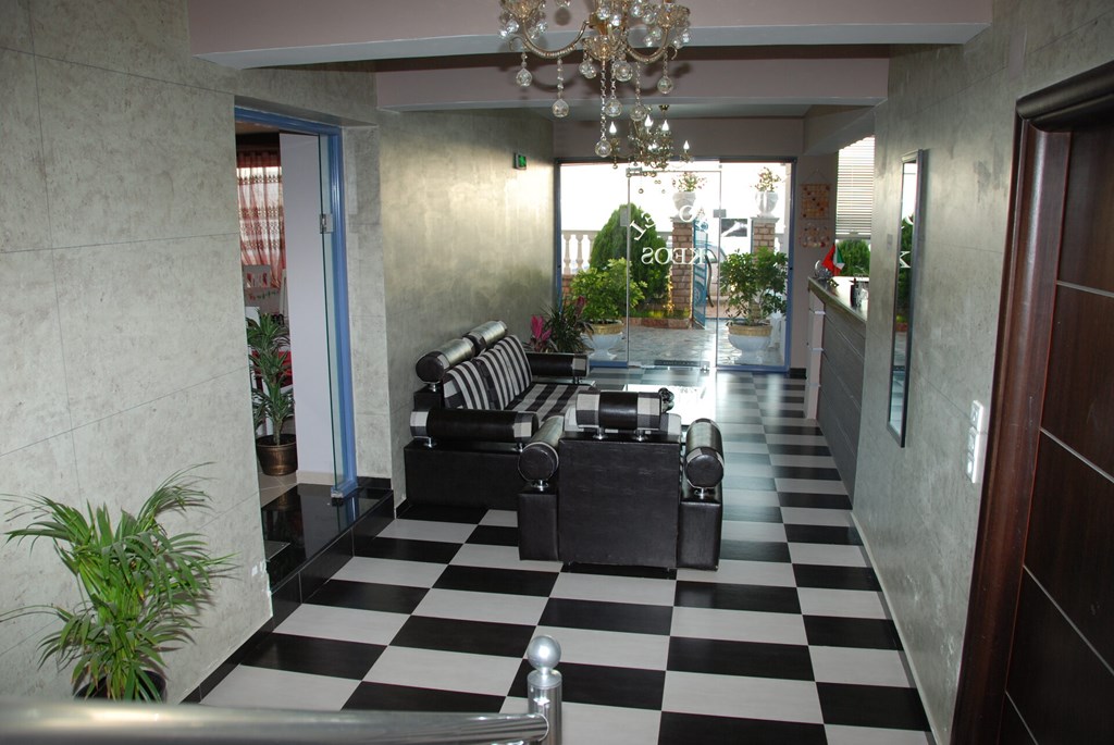 Hotel Keos: Lobby