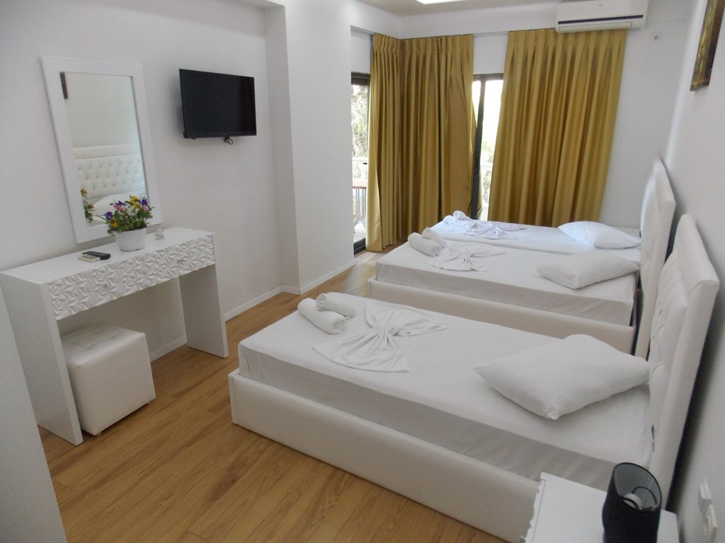 Ilria: Room Double or Twin SEA VIEW